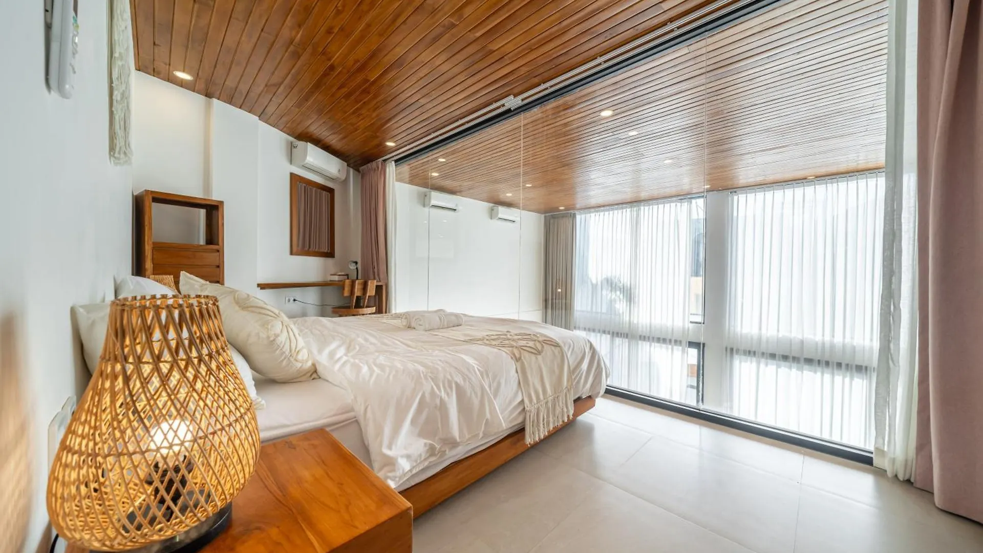 Stunning New Villa Near The Beach With A Spacious Pool Pecatu  Pecatu (Bali)